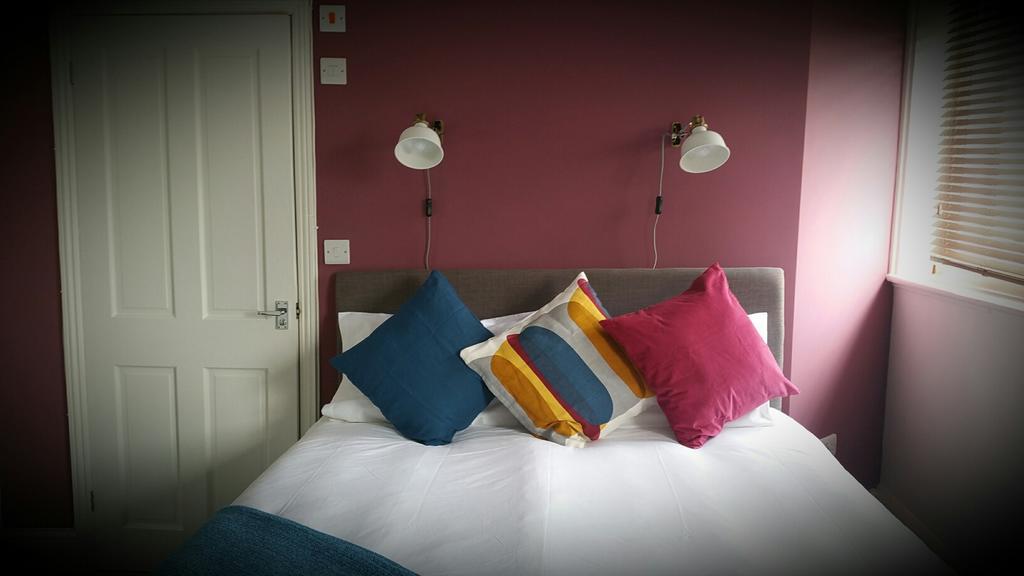 Guest House 34 Sweet Carolines Poole Dış mekan fotoğraf